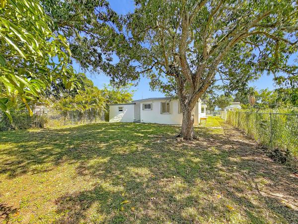 10235 SW 177th St, Unincorporated Dade County, Florida 33157, image 1
