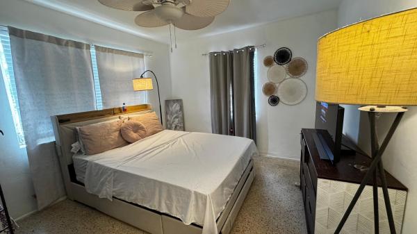 Biscayne Highlands, 1070 NE 143rd St, North Miami, Florida 33161, image 1