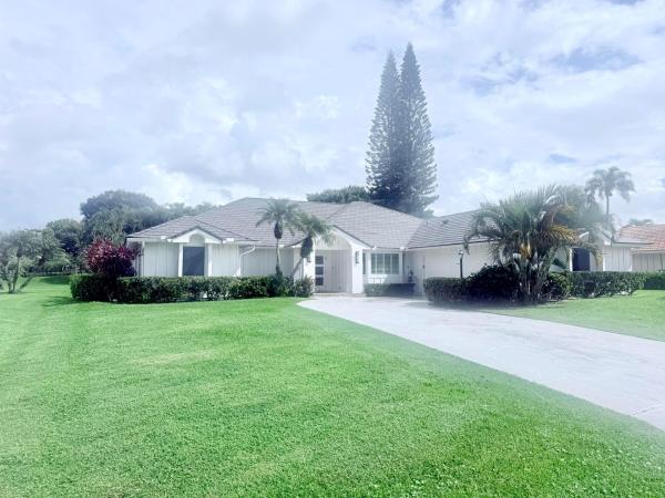 Eastpointe Country Club, 6245 Celadon Ct, Palm Beach Gardens, Florida 33418, image 1