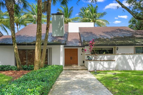 Palm Beach Point East, 4980 Stables Way, Wellington, Florida 33414, image 1
