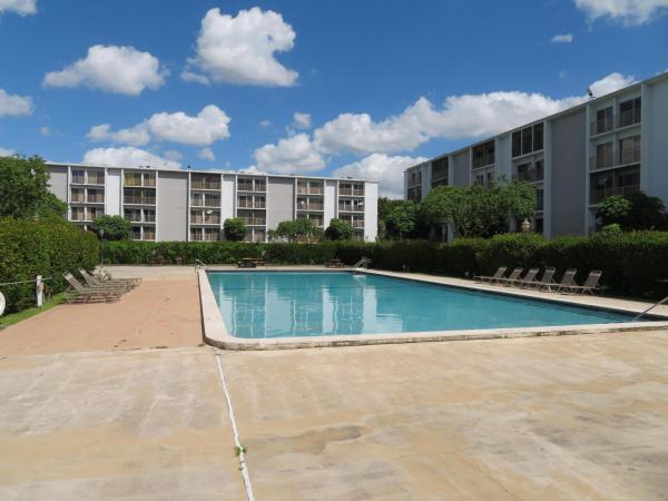 Lakeshore At University Park, 8700 N Sherman Cir #504, Miramar, Florida 33025, image 1