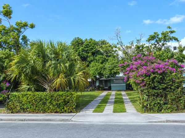 Lake Worth Town, 919 N H St, Lake Worth Beach, Florida 33460, image 1