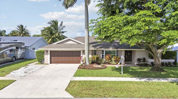 Golfview Harbour, 1209 SW 25th Ave, Boynton Beach, Florida 33426, image 1