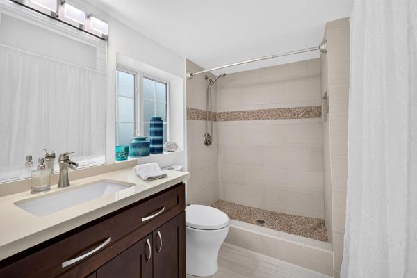 Village East, 2039 SE 10th Ave #512, Fort Lauderdale, Florida 33316, image 1