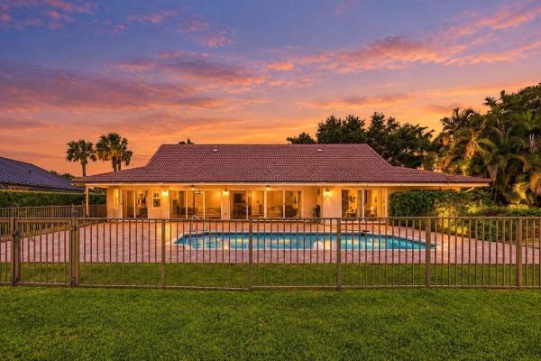 Boca Woods Country Club, 10134 Boca Woods Ln, Boca Raton, Florida 33428, image 1