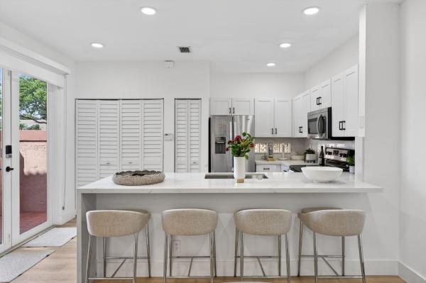 Eagle Creek Townhomes, 11892 Royal Palm Blvd, Coral Springs, Florida 33065, image 1