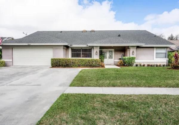 Sugar Pond Manor, 13809 Barberry Dr, Wellington, Florida 33414, image 1