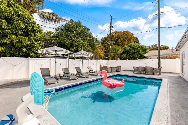 Patterson Park, 5660 NE 2nd Ter, Oakland Park, Florida 33334, image 1