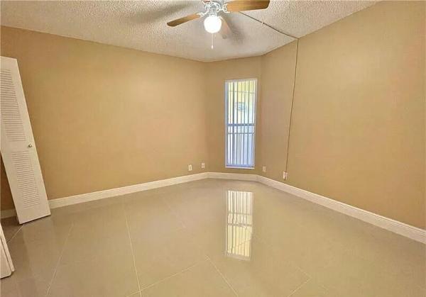 South Palm Place, 7660 Westwood Dr #612, Tamarac, Florida 33321, image 1