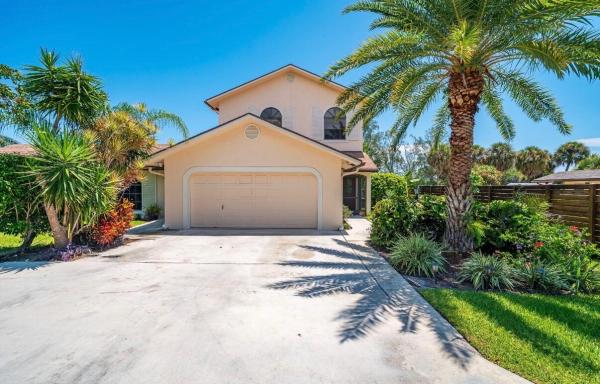 North Lake Worth, 1324 N Lakeside Dr, Lake Worth Beach, Florida 33460, image 1