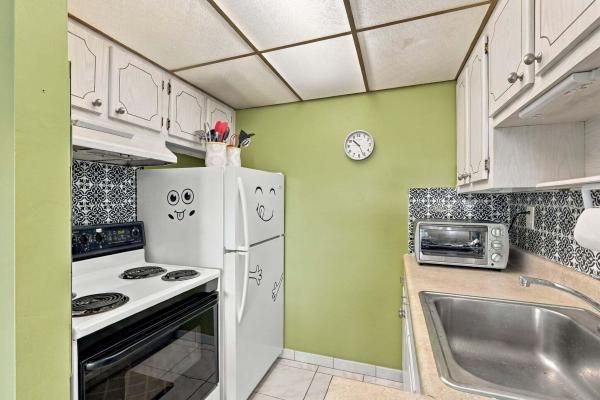 Warrenton House, 2145 Pierce St #425, Hollywood, Florida 33020, image 1