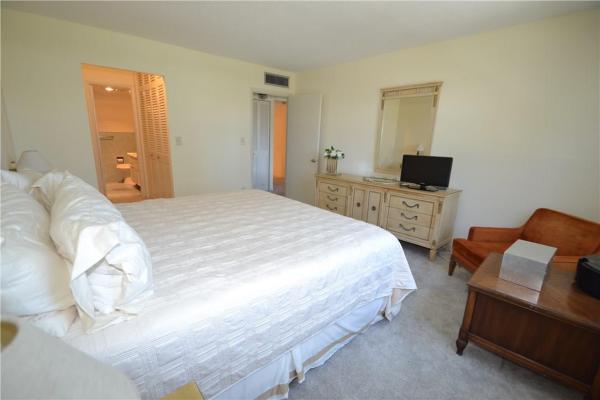 Darby Hall, 1901 S Ocean Dr #407, Hollywood, Florida 33019, image 2