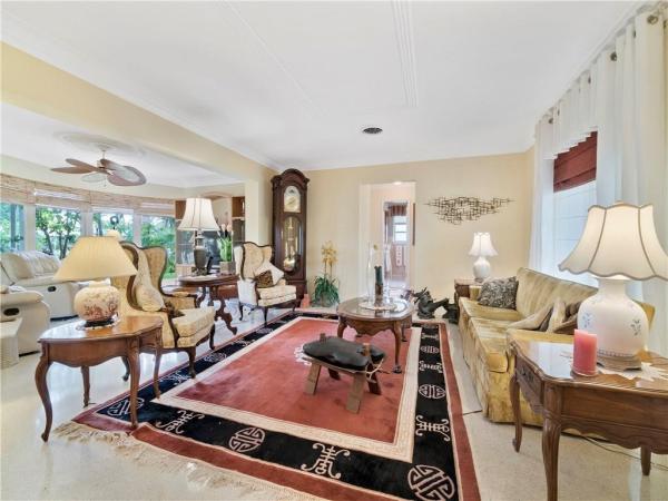 Edgewater Estates, 2318 NE 15th Ave, Wilton Manors, Florida 33305, image 3