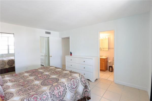 Boston Plaza, 6801 Indian Creek Dr #201, Miami Beach, Florida 33141, image 3