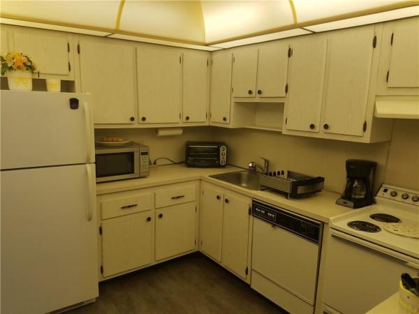 Woodside, 16851 NE 23rd Ave #A609, North Miami Beach, Florida 33160, image 3