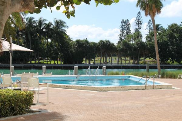 Blair House, 9102 W Bay Harbor Dr #5 B, Bay Harbor Islands, Florida 33154, image 1