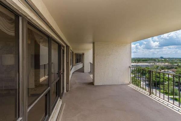 The Hampton Beach Club, 1800 S Ocean Blvd #910, Lauderdale By The Sea, Florida 33062, image 1