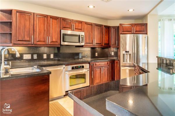 Aventura Bay Townhomes, 18460 NE 30th Pl, Aventura, Florida 33160, image 3