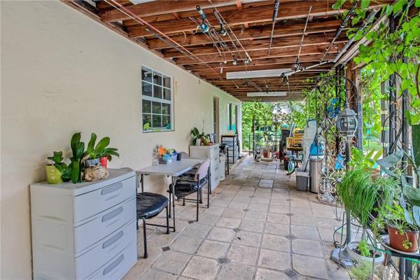 Wilton Manors No HOA, 96 NE 21st Ct, Wilton Manors, Florida 33305, image 3