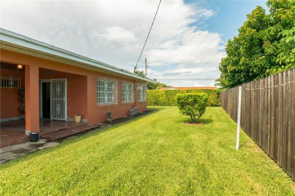 Town Park Heights, 9645 SW 10th Ter, Westchester, Florida 33174, image 2