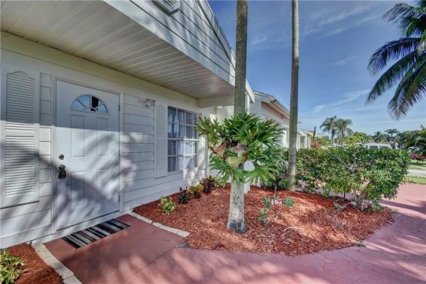 Countrywood, 7950 Ridgewood Dr, Lake Worth, Florida 33467, image 1