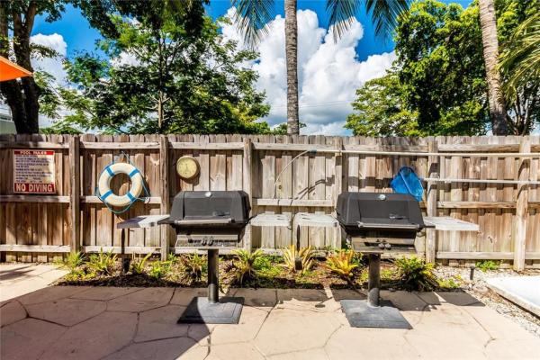 Olivewood, 2450 NE 15th Ave #202, Wilton Manors, Florida 33305, image 1