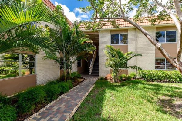 Manor Grove Village, 124 NE 19th Ct #120B, Wilton Manors, Florida 33305, image 2