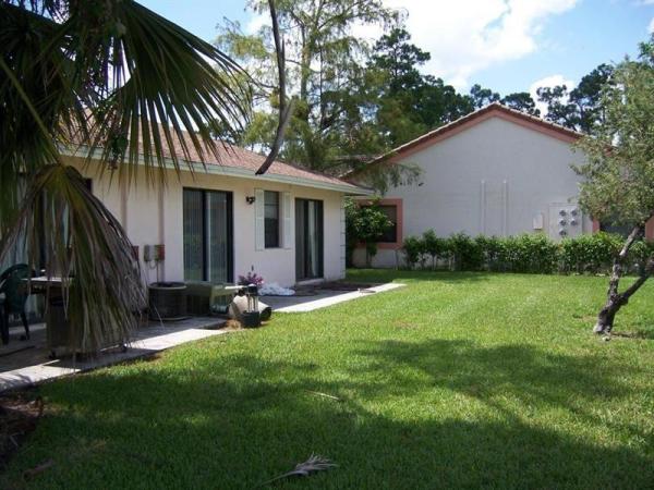 Sugar Pond Manor, 1130 Hyacinth Pl, Wellington, Florida 33414, image 1