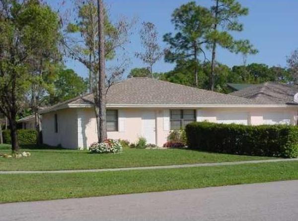 Sugar Pond Manor, 1130 Hyacinth Pl, Wellington, Florida 33414, image 3