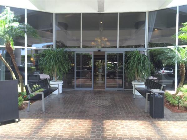 Mystic Pointe Tower 600, 3400 NE 192nd St #1601, Aventura, Florida 33180, image 3