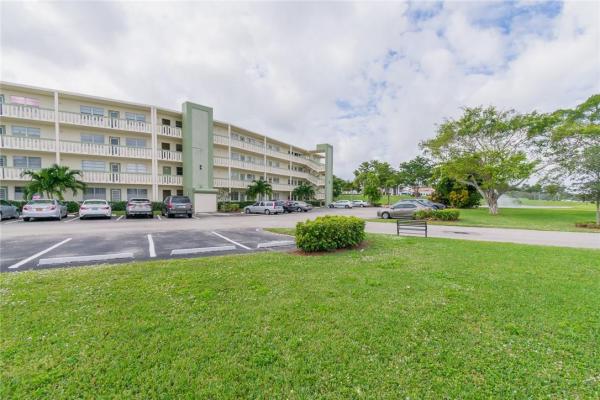 Berkshire, 2046 Berkshire C, Deerfield Beach, Florida 33442, image 3