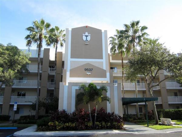 Weldon, 9537 E Weldon Cir #i-203, Tamarac, Florida 33321, image 1