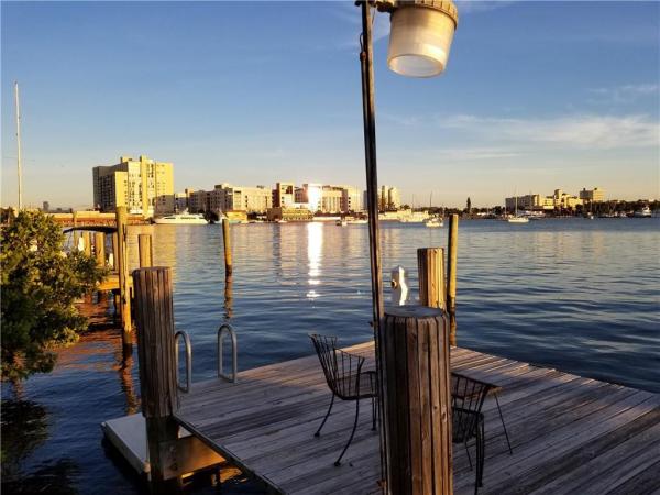Hollywood Lakes, 751 N Northlake Dr, Hollywood, Florida 33019, image 1