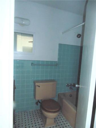 Edgewater Estates, 2101 NE 15th Ave, Wilton Manors, Florida 33305, image 2