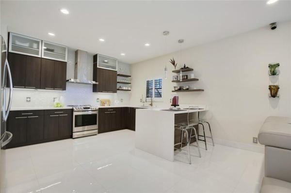 Main Street Townhomes, 1235 NE 32nd St, Oakland Park, Florida 33334, image 1