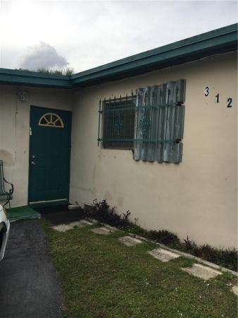 Broward Manor, 3125 NW 2nd St, Lauderhill, Florida 33311, image 1