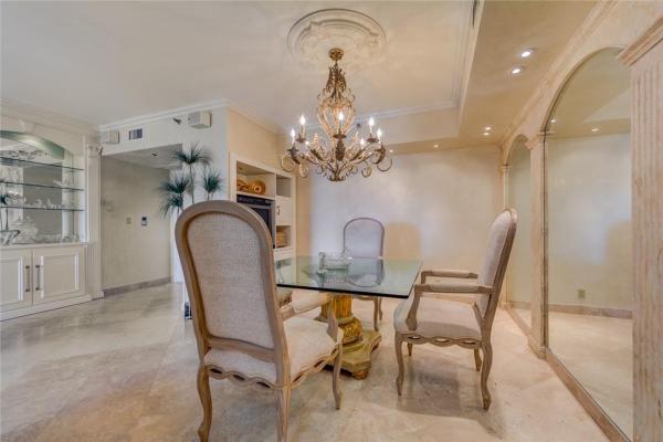 Hamptons West, 20281 E Country Club Dr #705, Aventura, Florida 33180, image 2