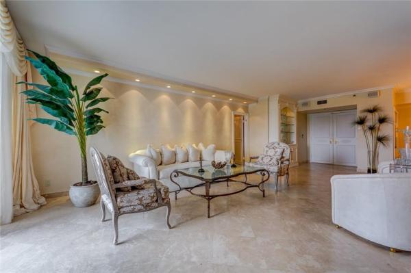 Hamptons West, 20281 E Country Club Dr #705, Aventura, Florida 33180, image 3