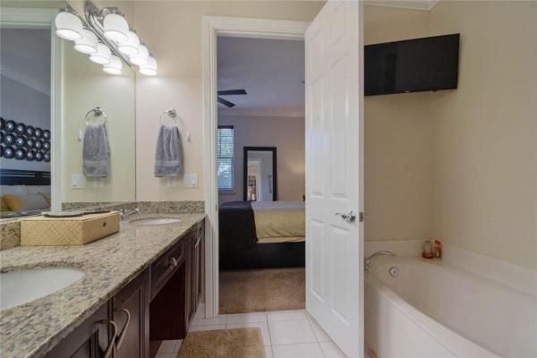 Belle Isle, 2219 NE 9th Ave, Wilton Manors, Florida 33305, image 2