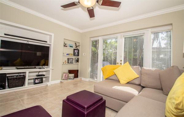 Valencia At Wilton Manors, 924 NE 23rd Dr #1-2, Wilton Manors, Florida 33305, image 3