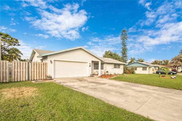 Kingsland Pines, 4711 S Barrett St, Delray Beach, Florida 33445, image 3