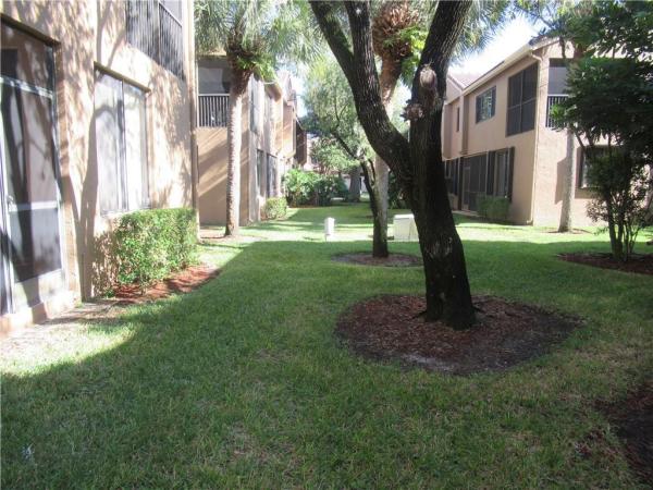 Mill Run Carriage Homes At Terramar, 7525 NW 61st Ter #3201, Parkland, Florida 33067, image 1
