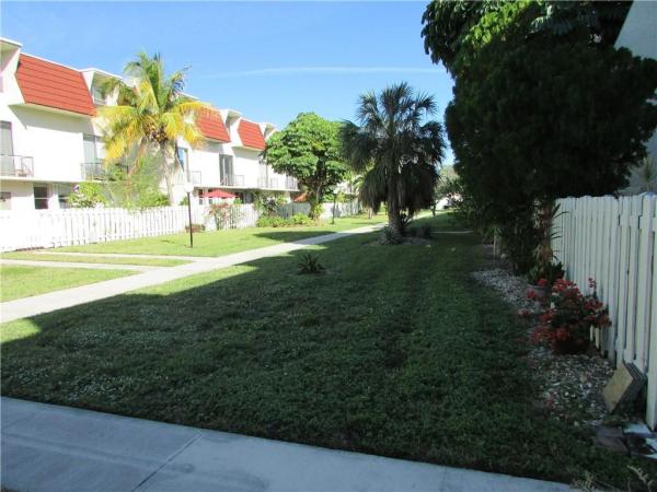 1651 NE 115th St #2C, Unincorporated Dade County, Florida 33181, image 1