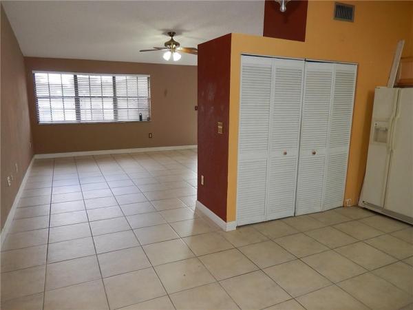 Walden Pond, 8413 SW 147th Ct #8413, Kendall West, Florida 33193, image 1