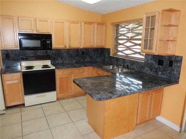Walden Pond, 8413 SW 147th Ct #8413, Kendall West, Florida 33193, image 3