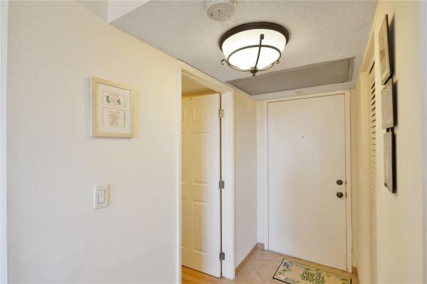 Tangerine Of Pine Island Ridge, 9440 Tangerine Pl #201, Davie, Florida 33324, image 3