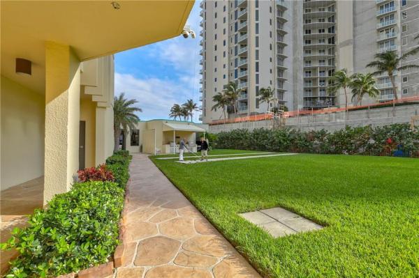 Phoenix Towers, 2800 N Ocean Dr #B4B, Riviera Beach, Florida 33404, image 2