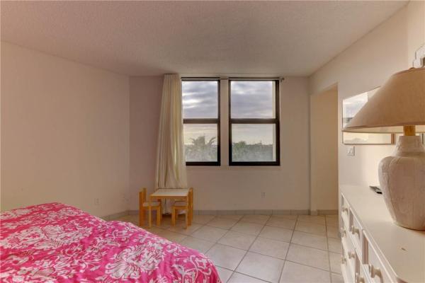 Phoenix Towers, 2800 N Ocean Dr #B4B, Riviera Beach, Florida 33404, image 3