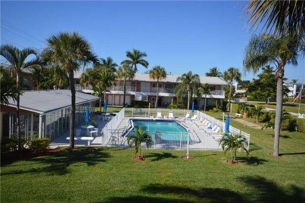 Deauville Gardens, 3212 SE 8th St #B7, Pompano Beach, Florida 33062, image 1