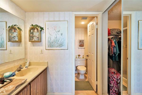 Whitehall Of Pine Island Ridge, 1532 Whitehall Dr #401, Davie, Florida 33324, image 3